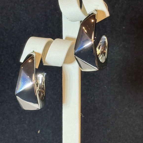 Lane Bryant Chunky Open Hoop Post Earrings in Gunmetal - Picture 7 of 9